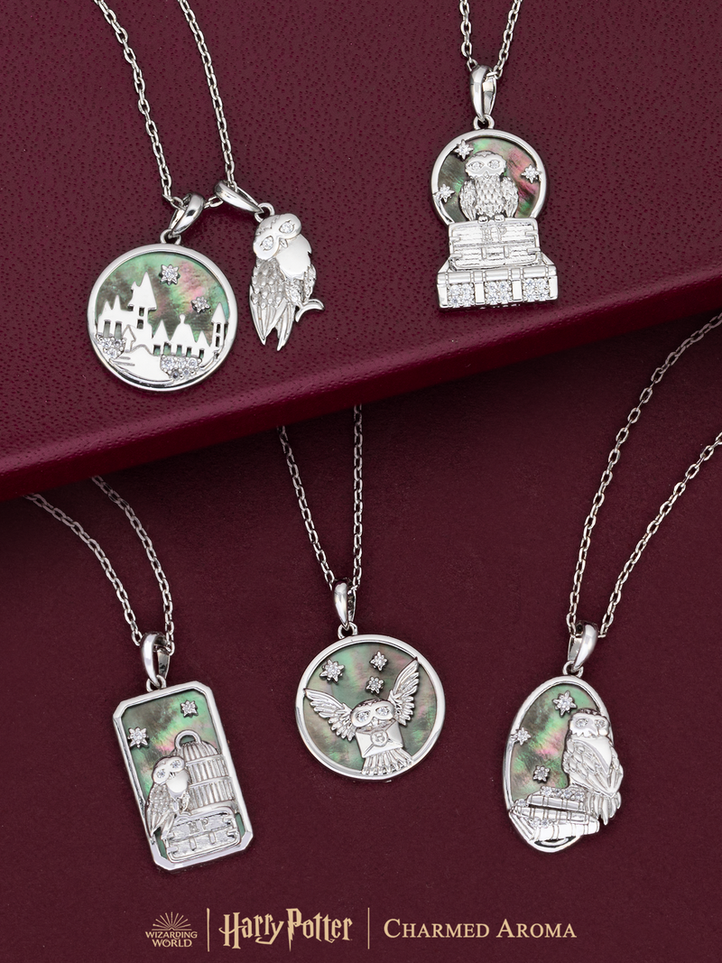 Harry Potter™ Hedwig Snow Globe Jewelry Candle - Hedwig Necklace Collection